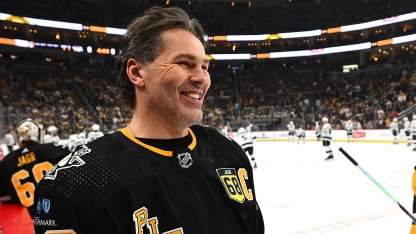 Jaromir Jagr portrait representing long-lasting elite scorer