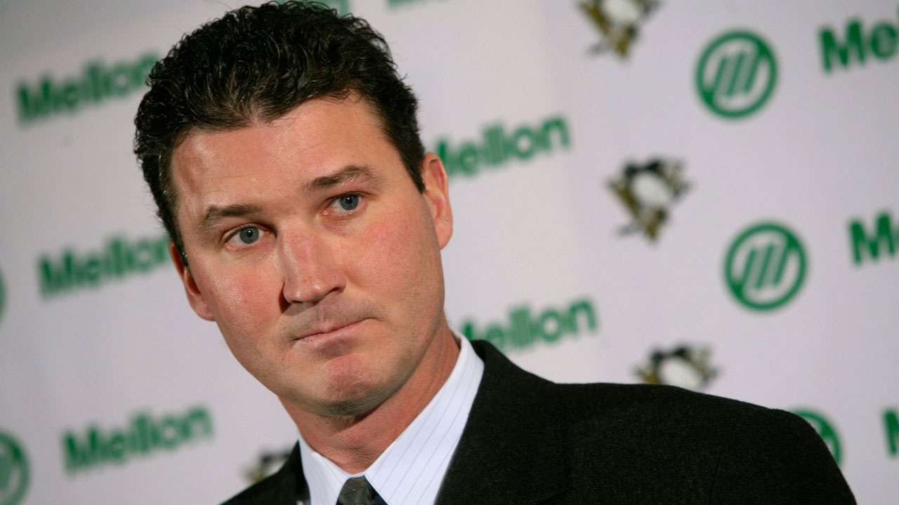 Mario Lemieux portrait representing elite scoring and comeback resilience