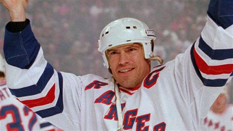 Mark Messier portrait representing leadership and playoff impact